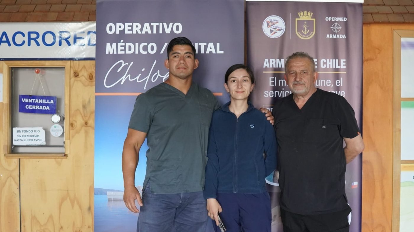 Equipo de CIRECH en el Operativo Médico y Dental de la Armada de Chile en Chiloé